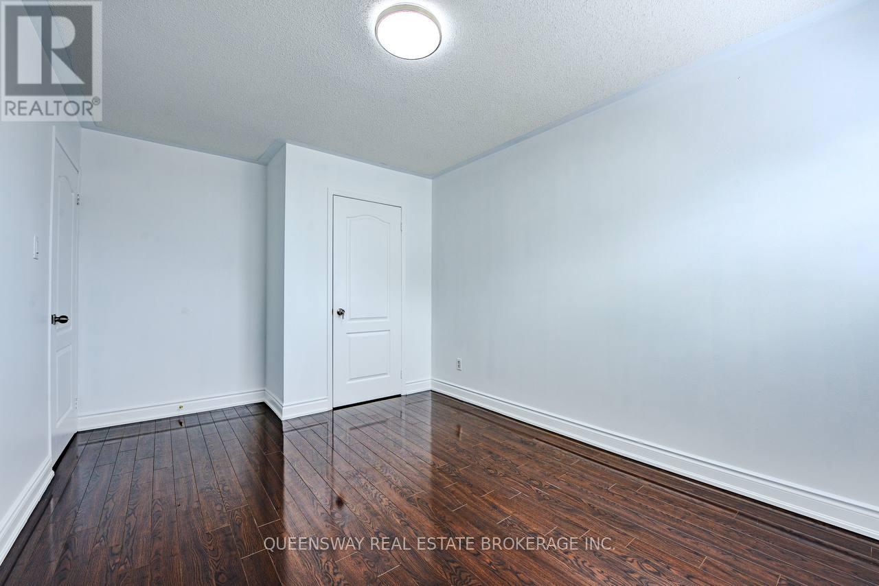 12 Dandelion Road, Brampton, Ontario  L6R 1X3 - Photo 36 - W12473951