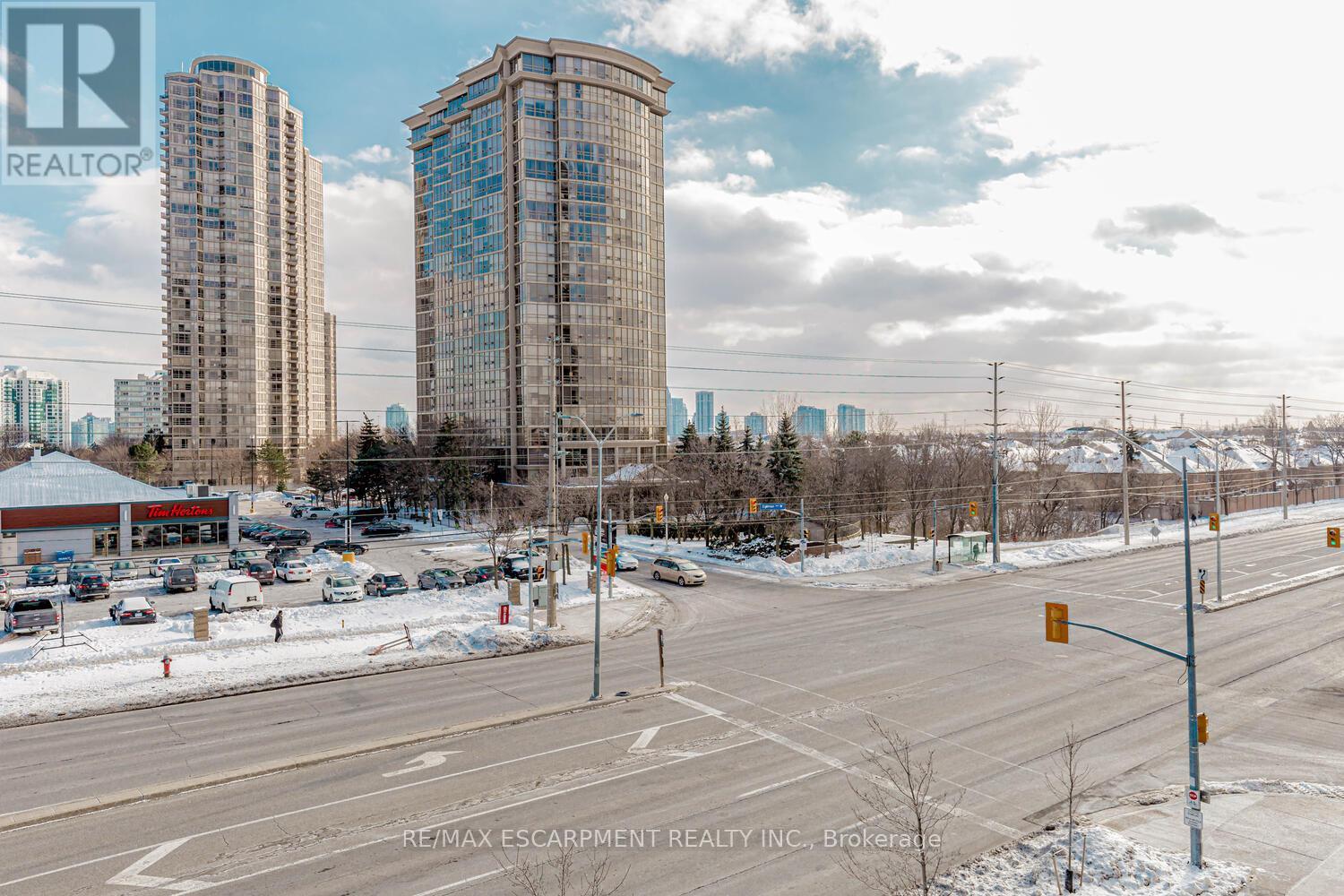302 - 75 Eglinton Avenue W, Mississauga, Ontario  L5R 0E5 - Photo 25 - W12473953