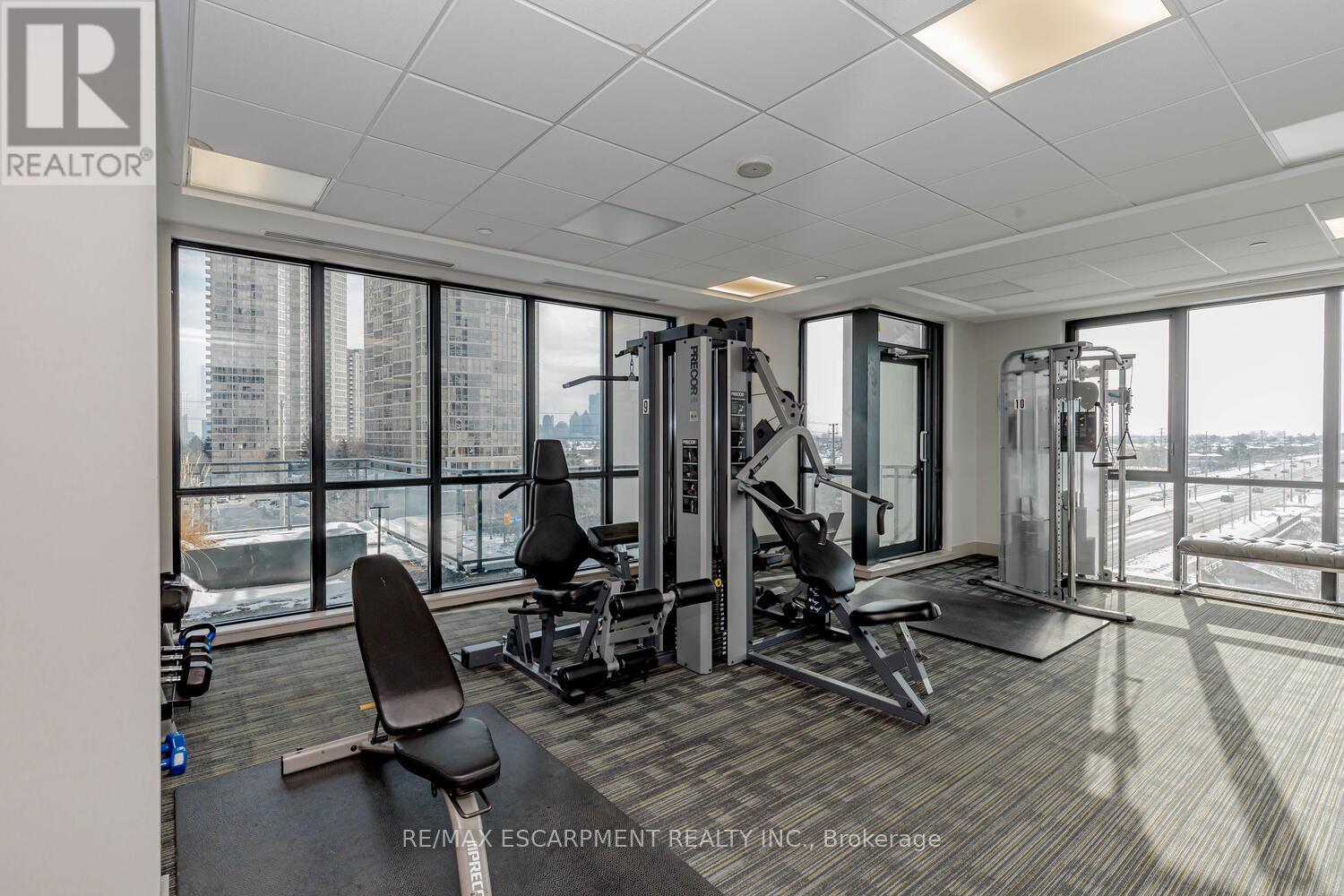 302 - 75 Eglinton Avenue W, Mississauga, Ontario  L5R 0E5 - Photo 29 - W12473953