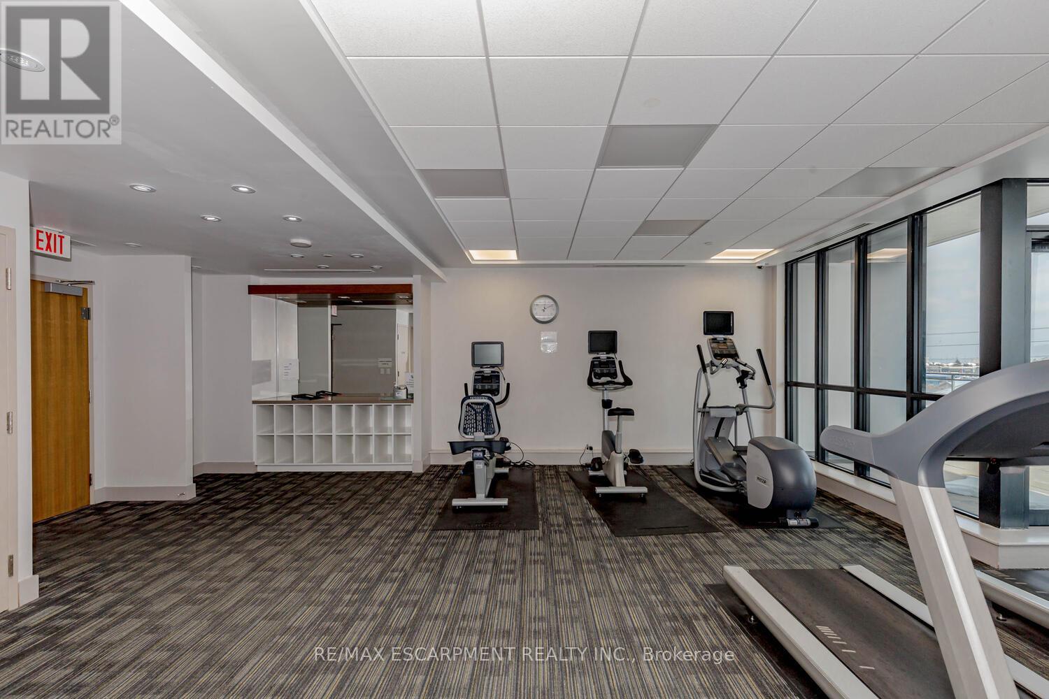 302 - 75 Eglinton Avenue W, Mississauga, Ontario  L5R 0E5 - Photo 31 - W12473953