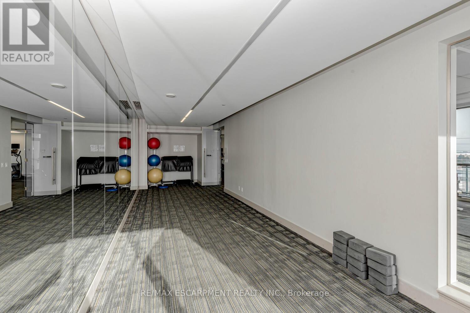 302 - 75 Eglinton Avenue W, Mississauga, Ontario  L5R 0E5 - Photo 32 - W12473953