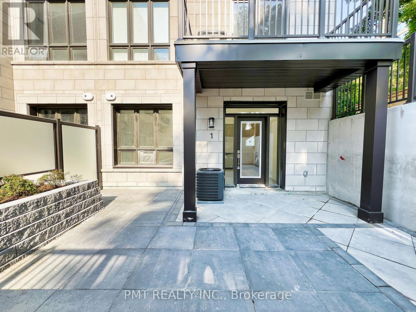 1 - 4045 Hickory Drive, Mississauga, Ontario  L4W 0G6 - Photo 2 - W12473955