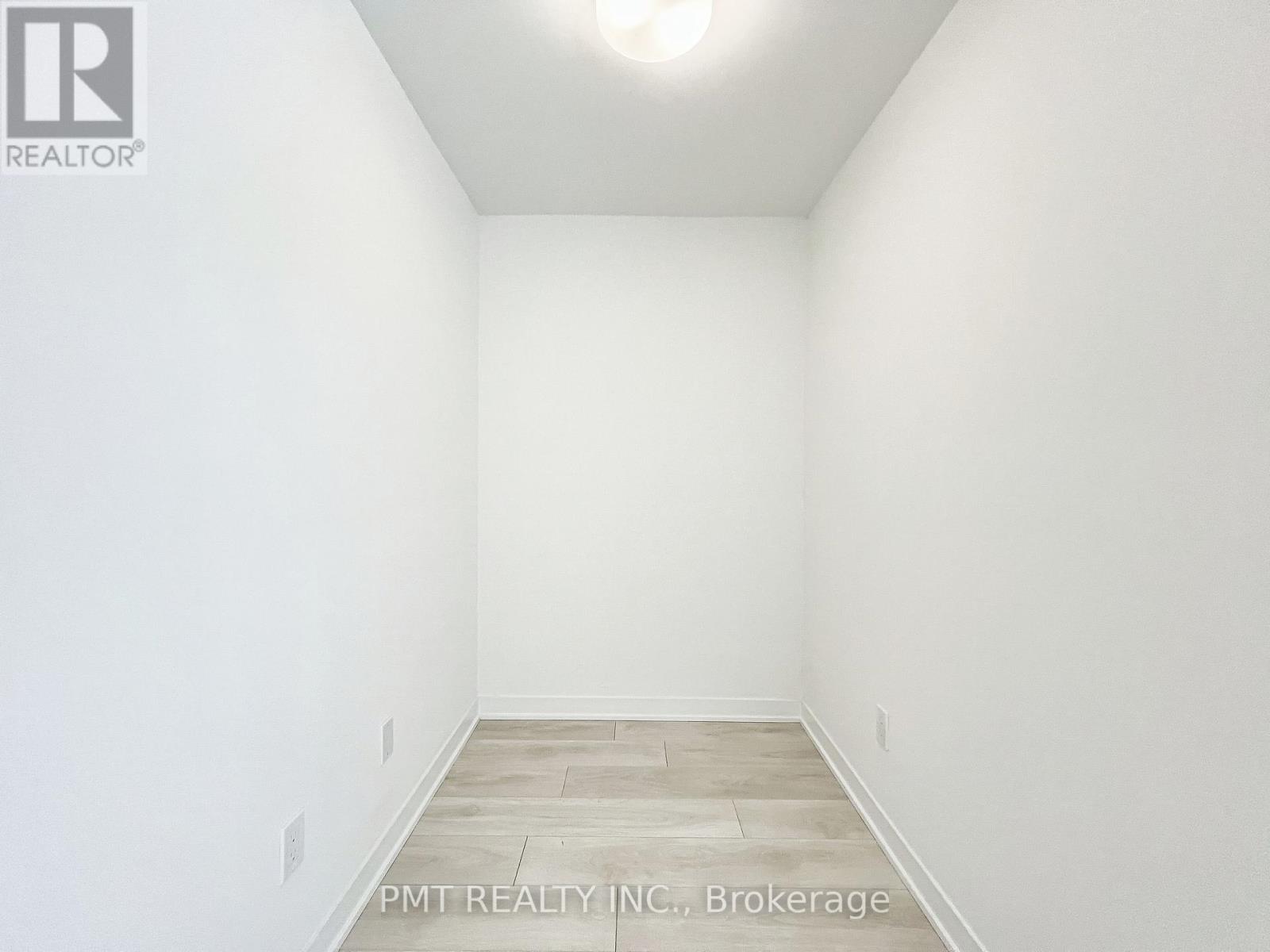 1 - 4045 Hickory Drive, Mississauga, Ontario  L4W 0G6 - Photo 20 - W12473955