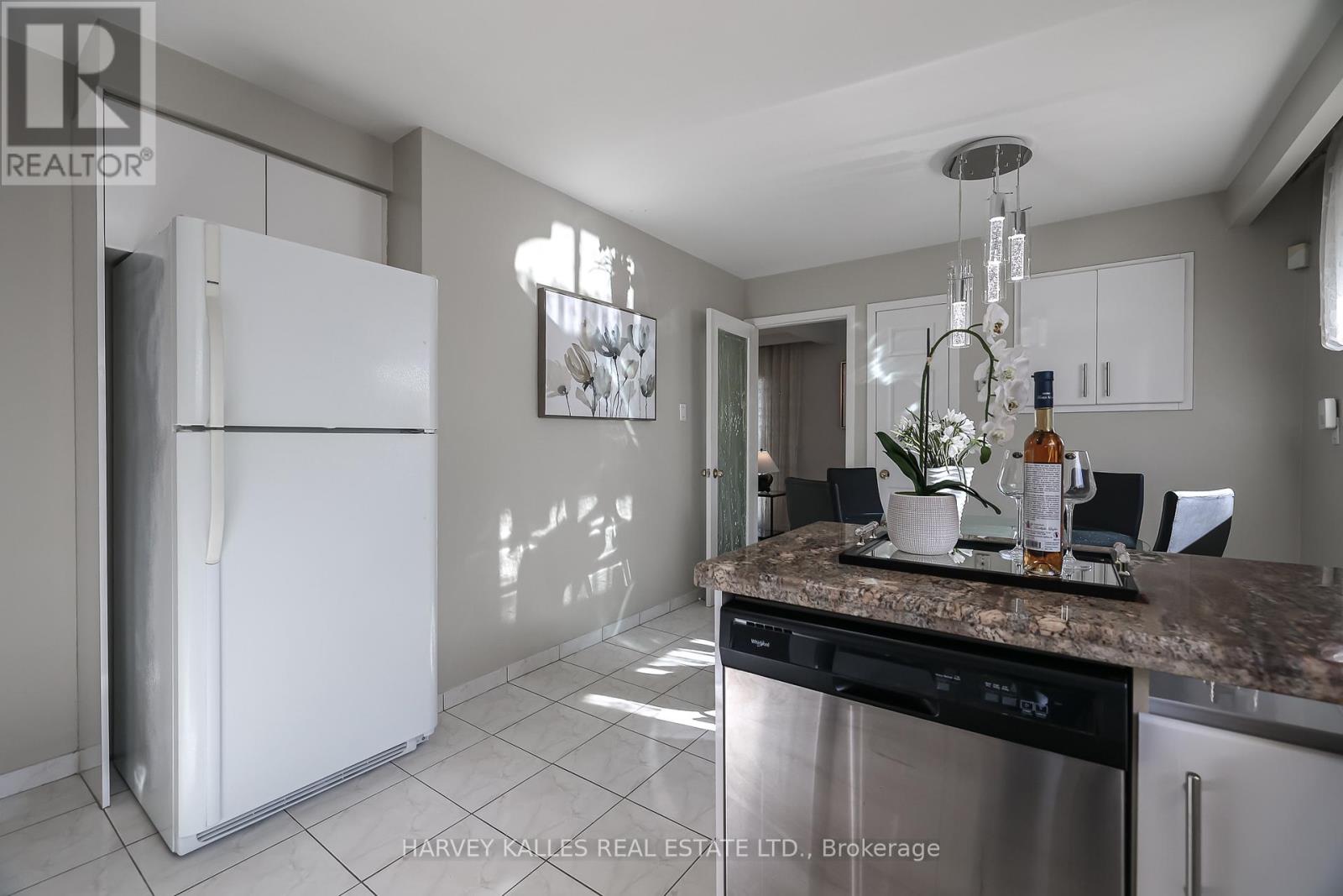 6 Lucifer Drive, Toronto (Pleasant View), Ontario  M2J 4E7 - Photo 14 - C12473975