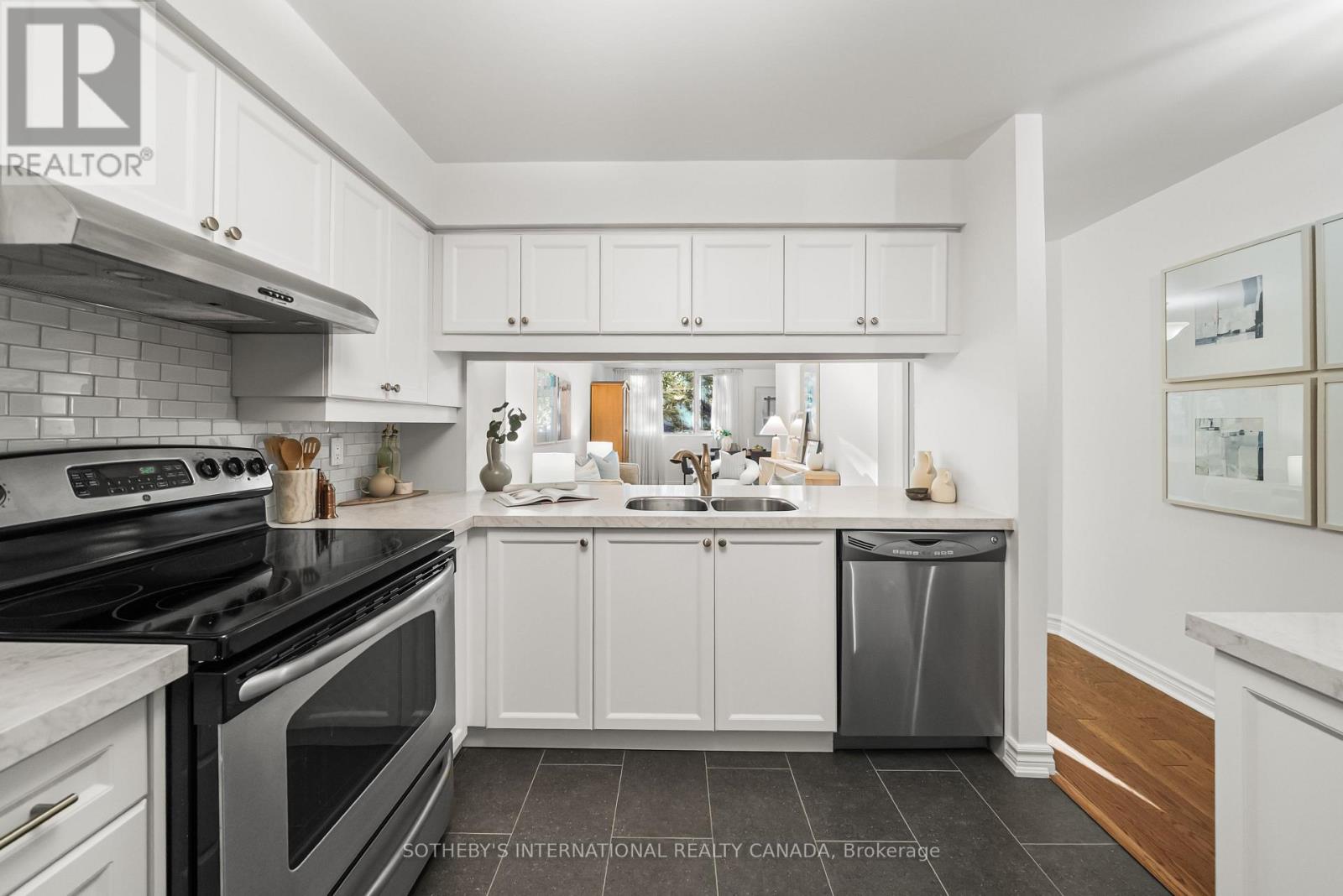 209 - 356 Mcrae Drive, Toronto (Leaside), Ontario  M4G 4G4 - Photo 12 - C12473982