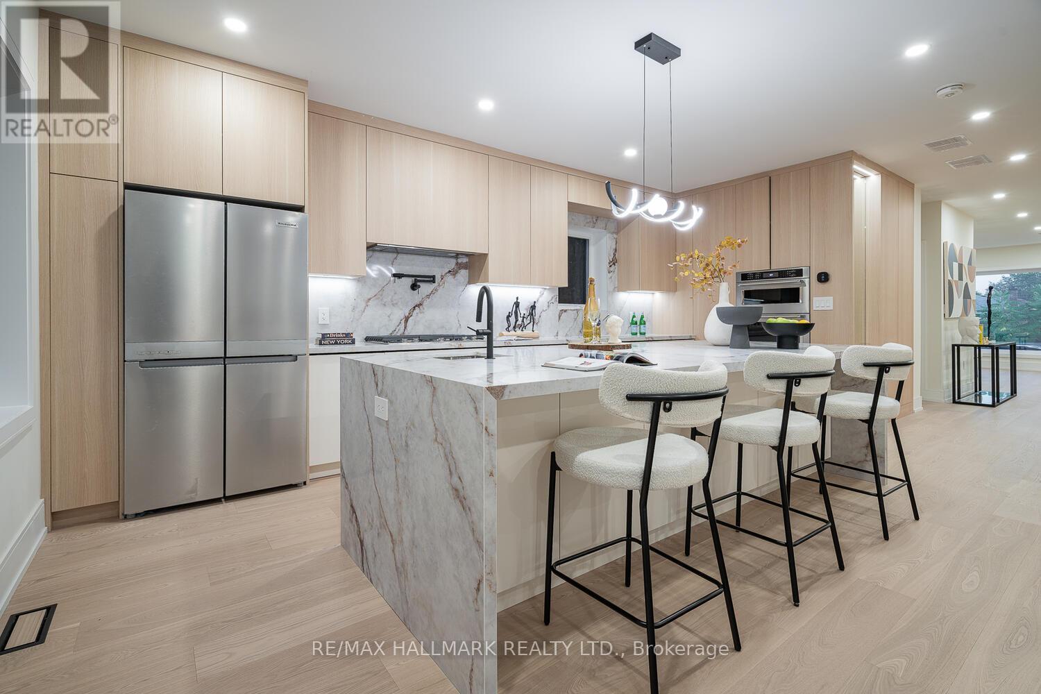 116 Kennard Avenue, Toronto (Bathurst Manor), Ontario  M3H 4M4 - Photo 19 - C12474001