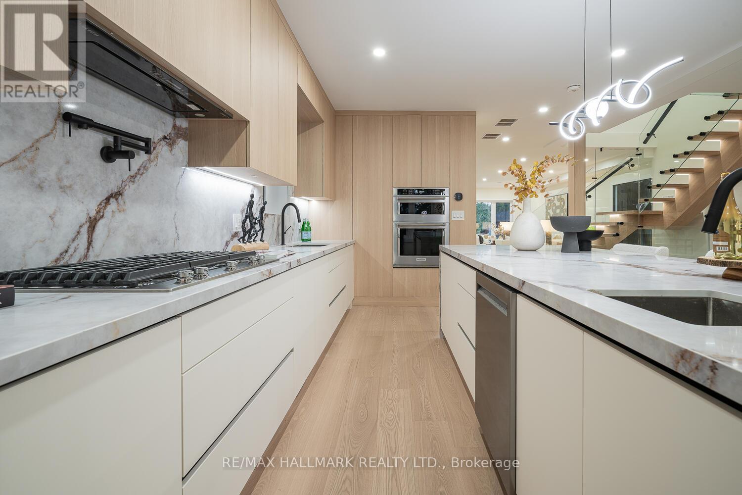116 Kennard Avenue, Toronto (Bathurst Manor), Ontario  M3H 4M4 - Photo 20 - C12474001