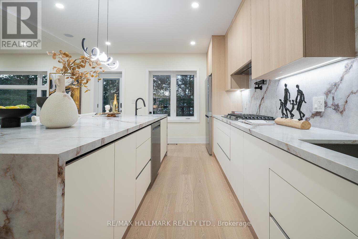 116 Kennard Avenue, Toronto (Bathurst Manor), Ontario  M3H 4M4 - Photo 21 - C12474001