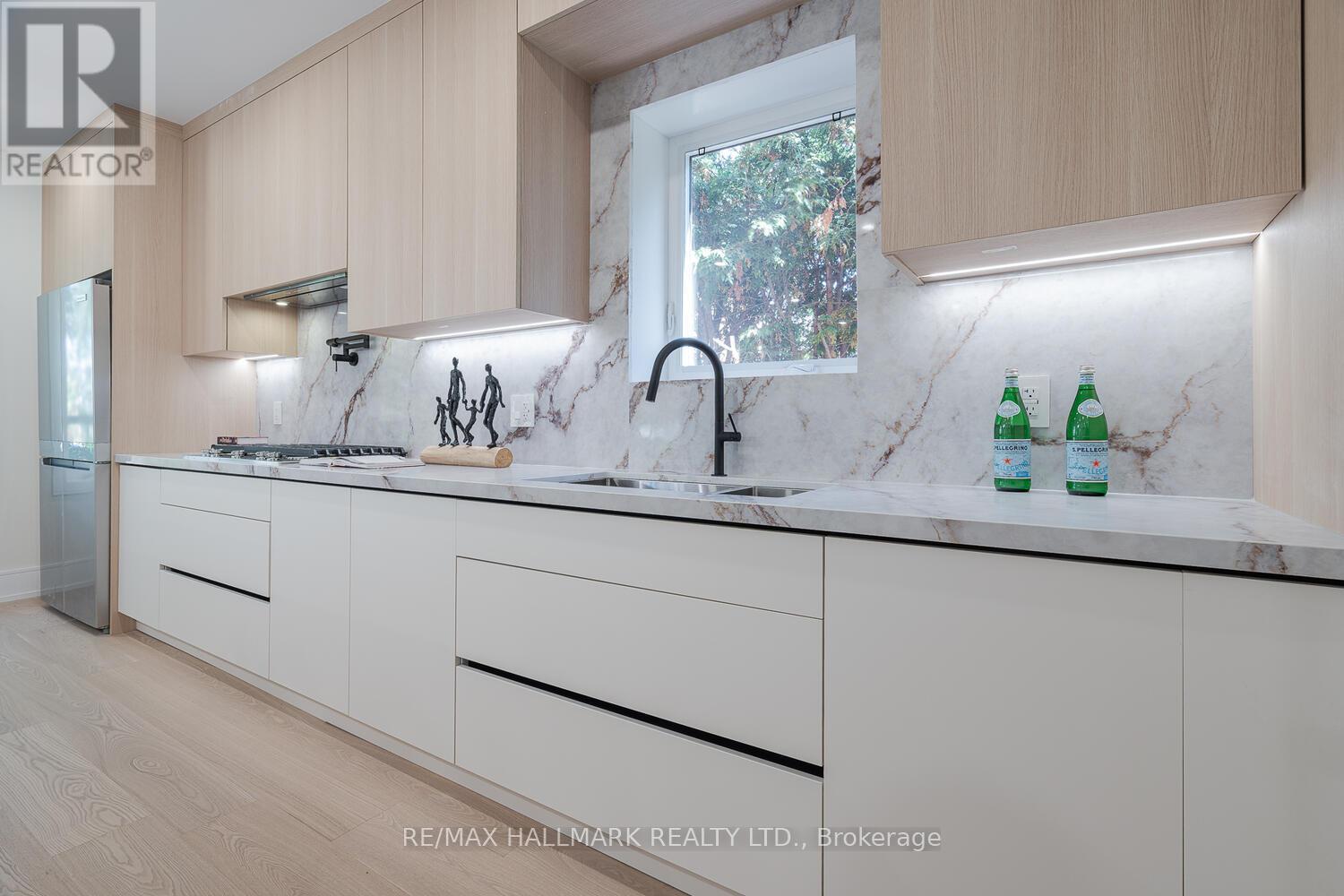 116 Kennard Avenue, Toronto (Bathurst Manor), Ontario  M3H 4M4 - Photo 22 - C12474001