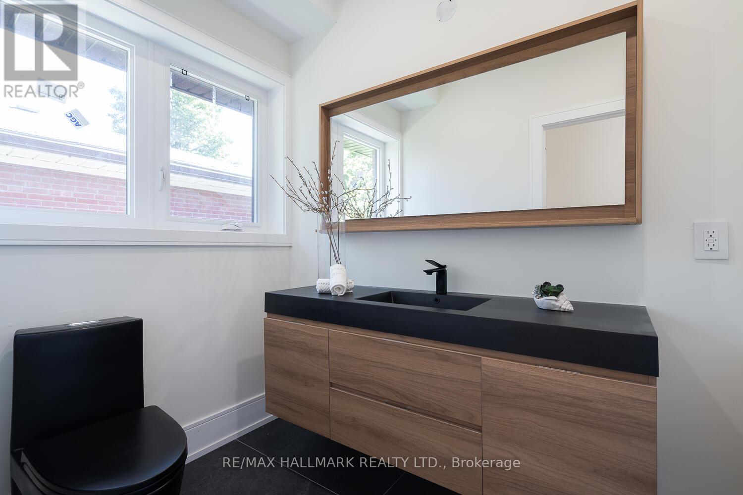 116 Kennard Avenue, Toronto (Bathurst Manor), Ontario  M3H 4M4 - Photo 24 - C12474001