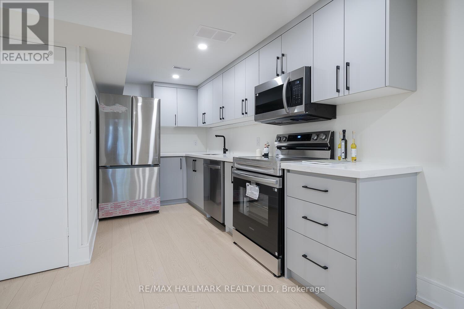 116 Kennard Avenue, Toronto (Bathurst Manor), Ontario  M3H 4M4 - Photo 46 - C12474001