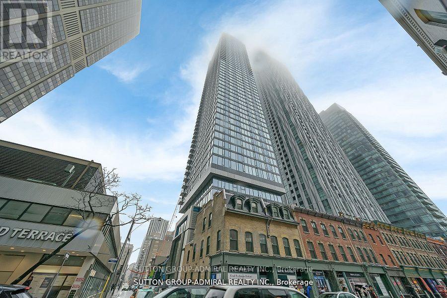1706 - 8 Cumberland Street, Toronto (Annex), Ontario  M4W 1J5 - Photo 1 - C12474019