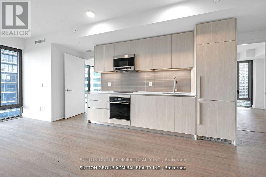 1706 - 8 Cumberland Street, Toronto (Annex), Ontario  M4W 1J5 - Photo 4 - C12474019