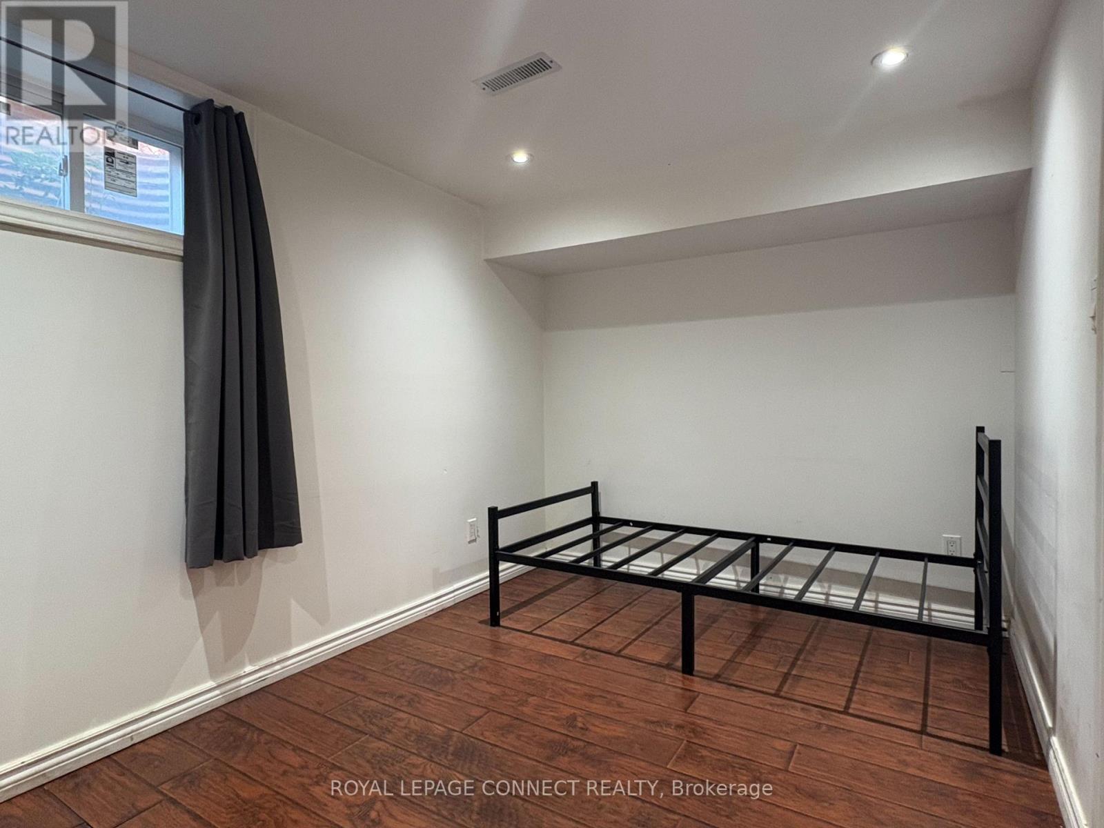 Lower - 58 Navaho Drive, Toronto, Ontario  M2H 2X3 - Photo 4 - C12474023