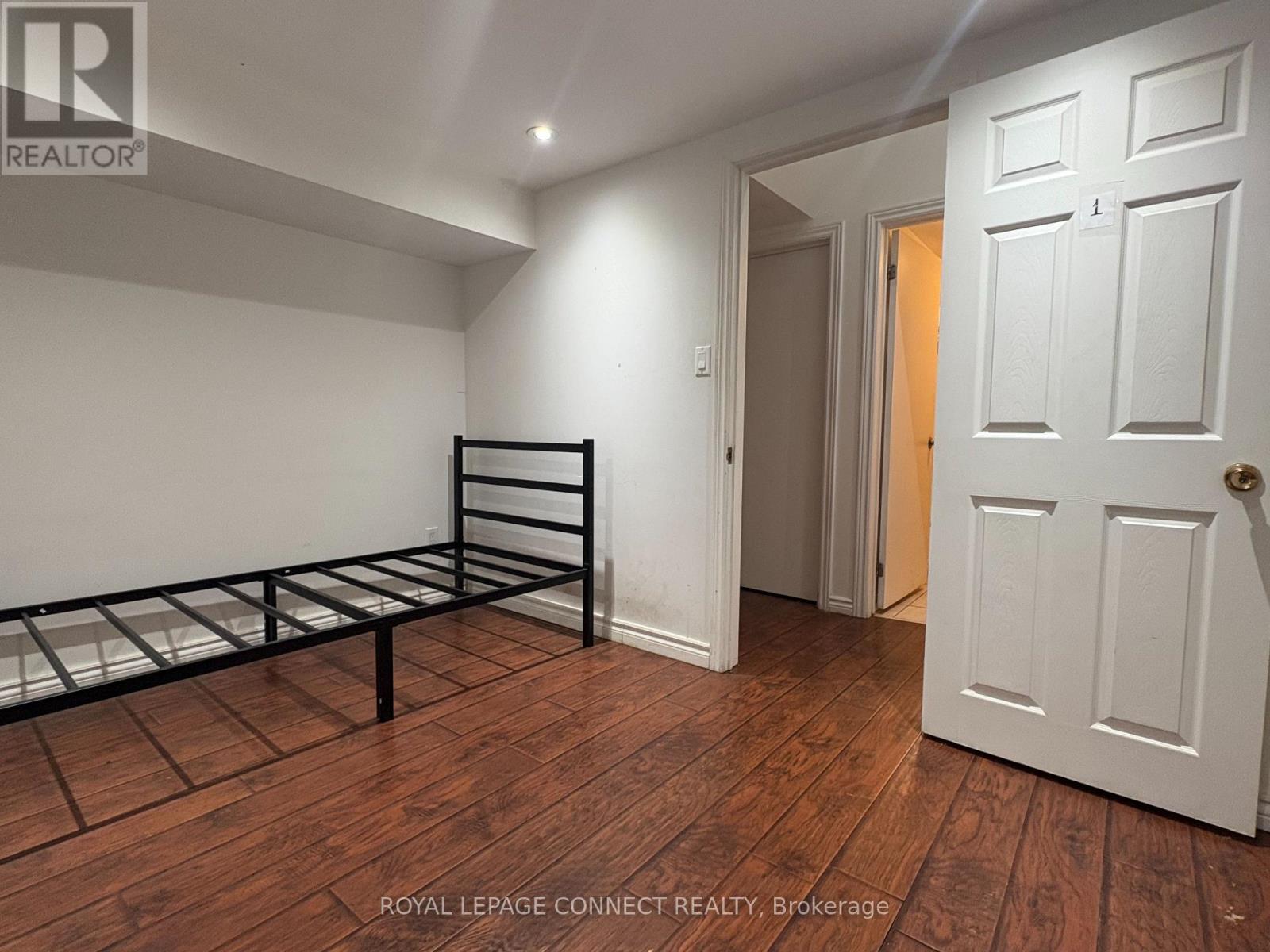 Lower - 58 Navaho Drive, Toronto, Ontario  M2H 2X3 - Photo 5 - C12474023