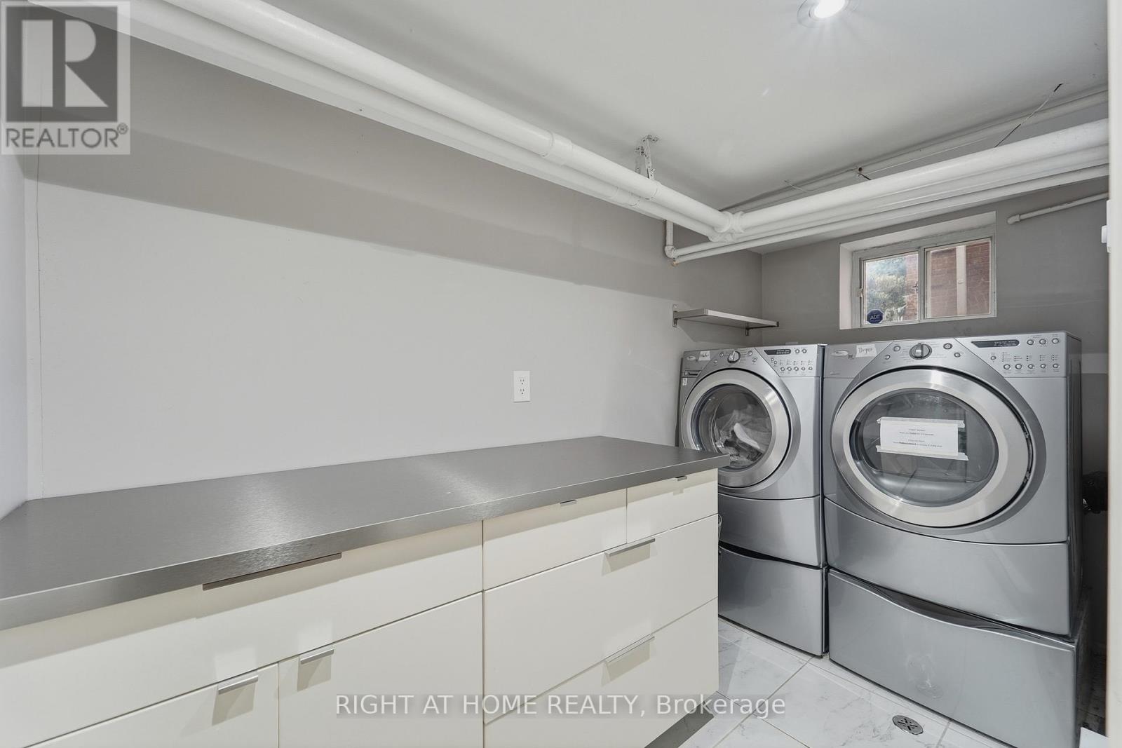 202 Dinnick Crescent, Toronto, Ontario  M4N 1M3 - Photo 37 - C12474074