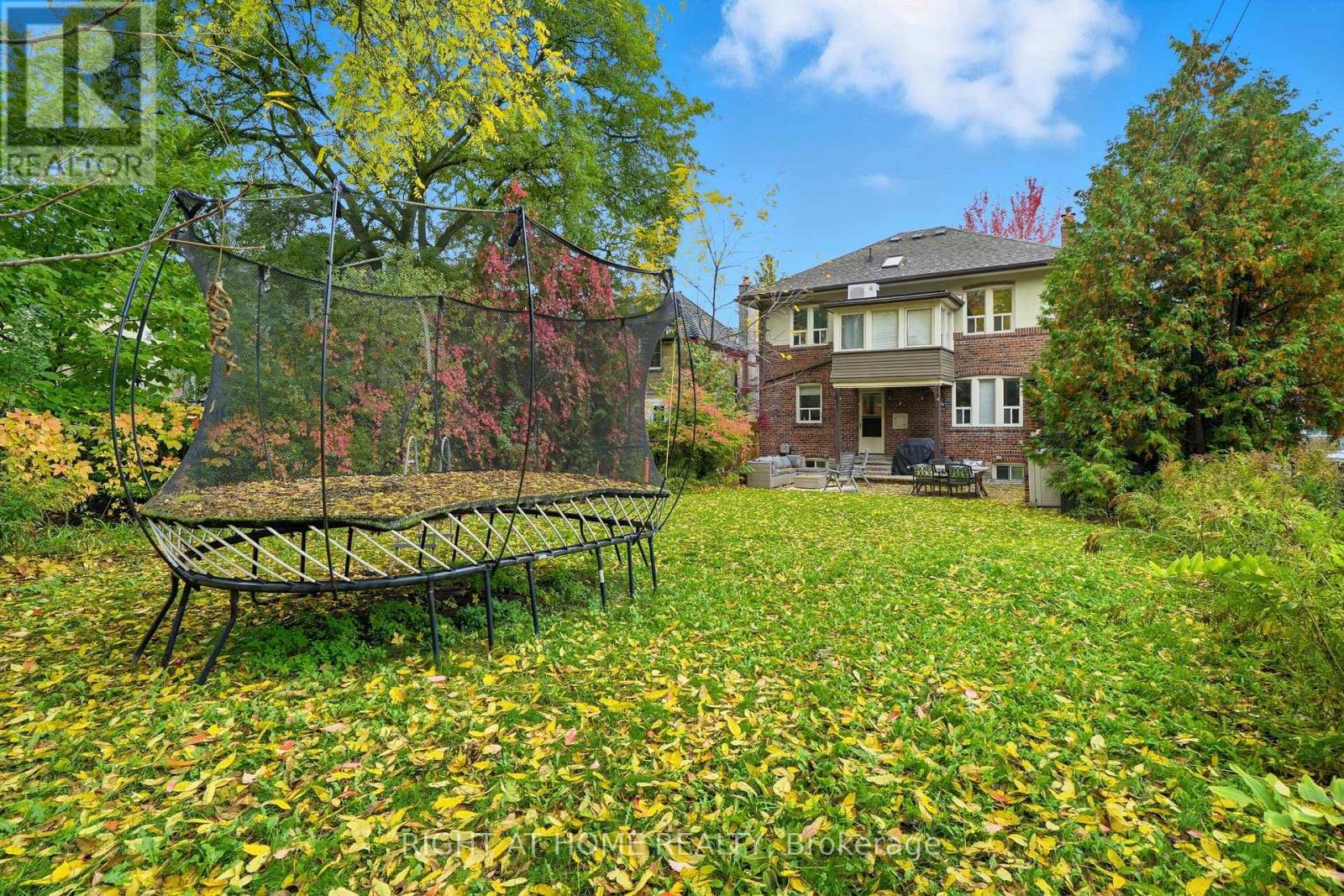 202 Dinnick Crescent, Toronto, Ontario  M4N 1M3 - Photo 42 - C12474074