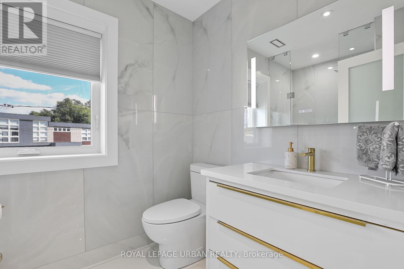182 Parkview Hill Crescent, Toronto, Ontario  M4B 1R8 - Photo 20 - E12474028