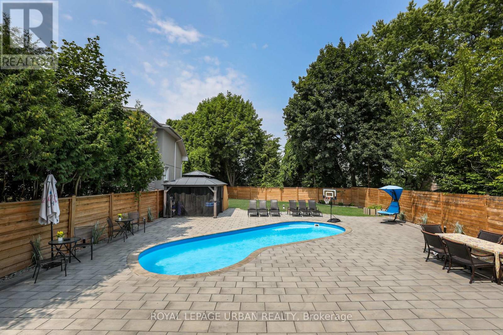 182 Parkview Hill Crescent, Toronto, Ontario  M4B 1R8 - Photo 41 - E12474028