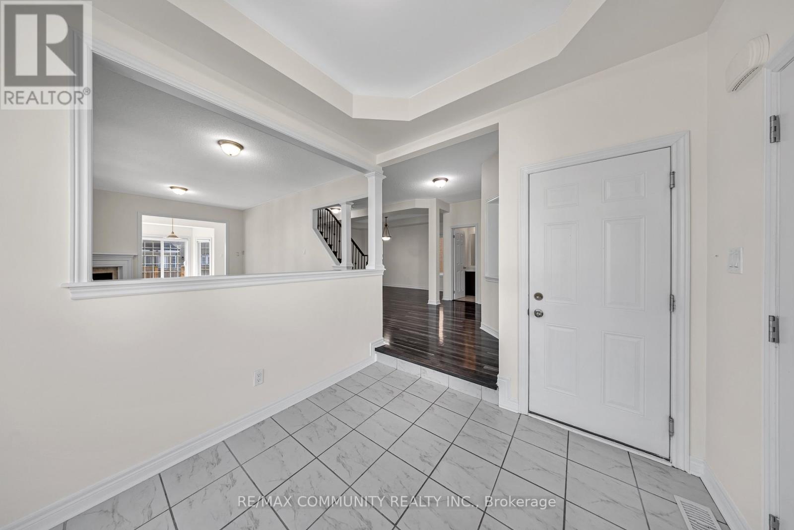 35 Mccourt Drive, Ajax, Ontario  L1Z 0P1 - Photo 6 - E12474032