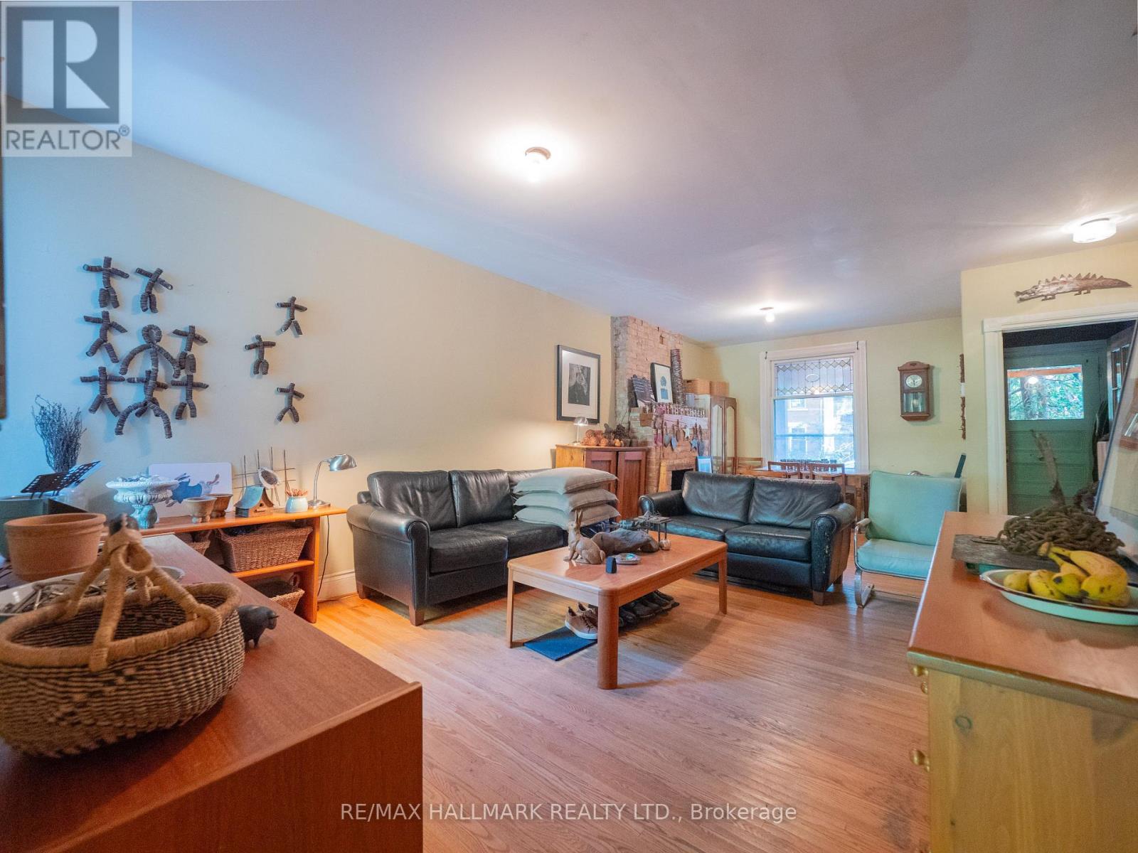 116 Victor Avenue, Toronto, Ontario  M4K 1A8 - Photo 16 - E12474035