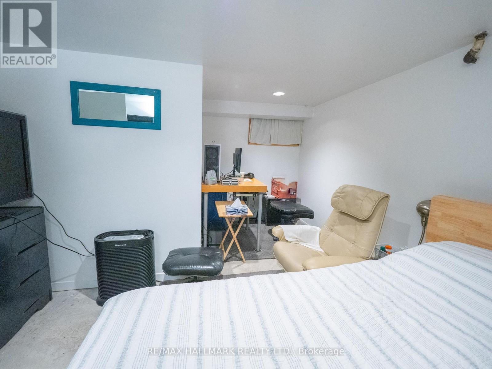 116 Victor Avenue, Toronto, Ontario  M4K 1A8 - Photo 38 - E12474035
