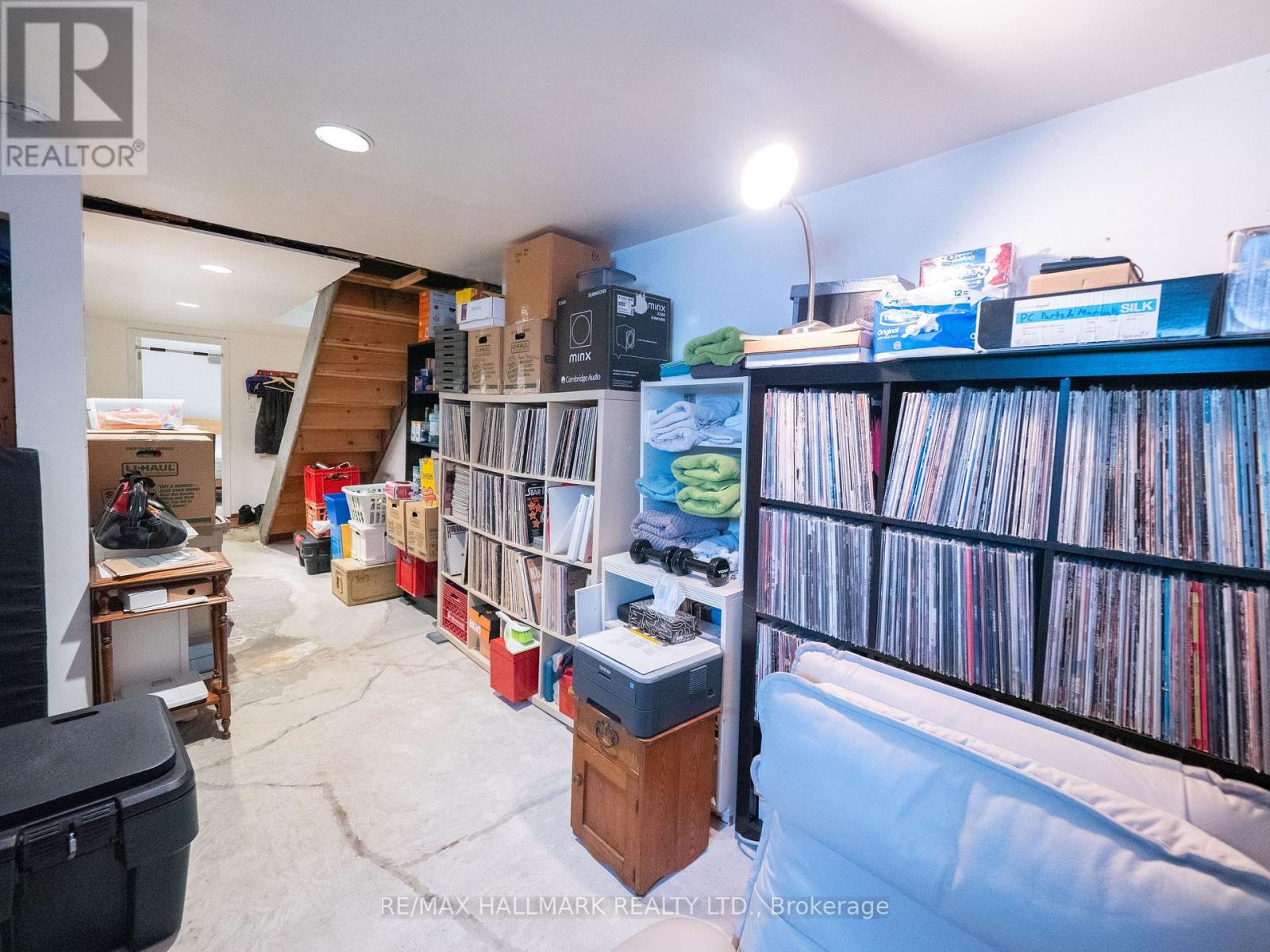 116 Victor Avenue, Toronto, Ontario  M4K 1A8 - Photo 41 - E12474035