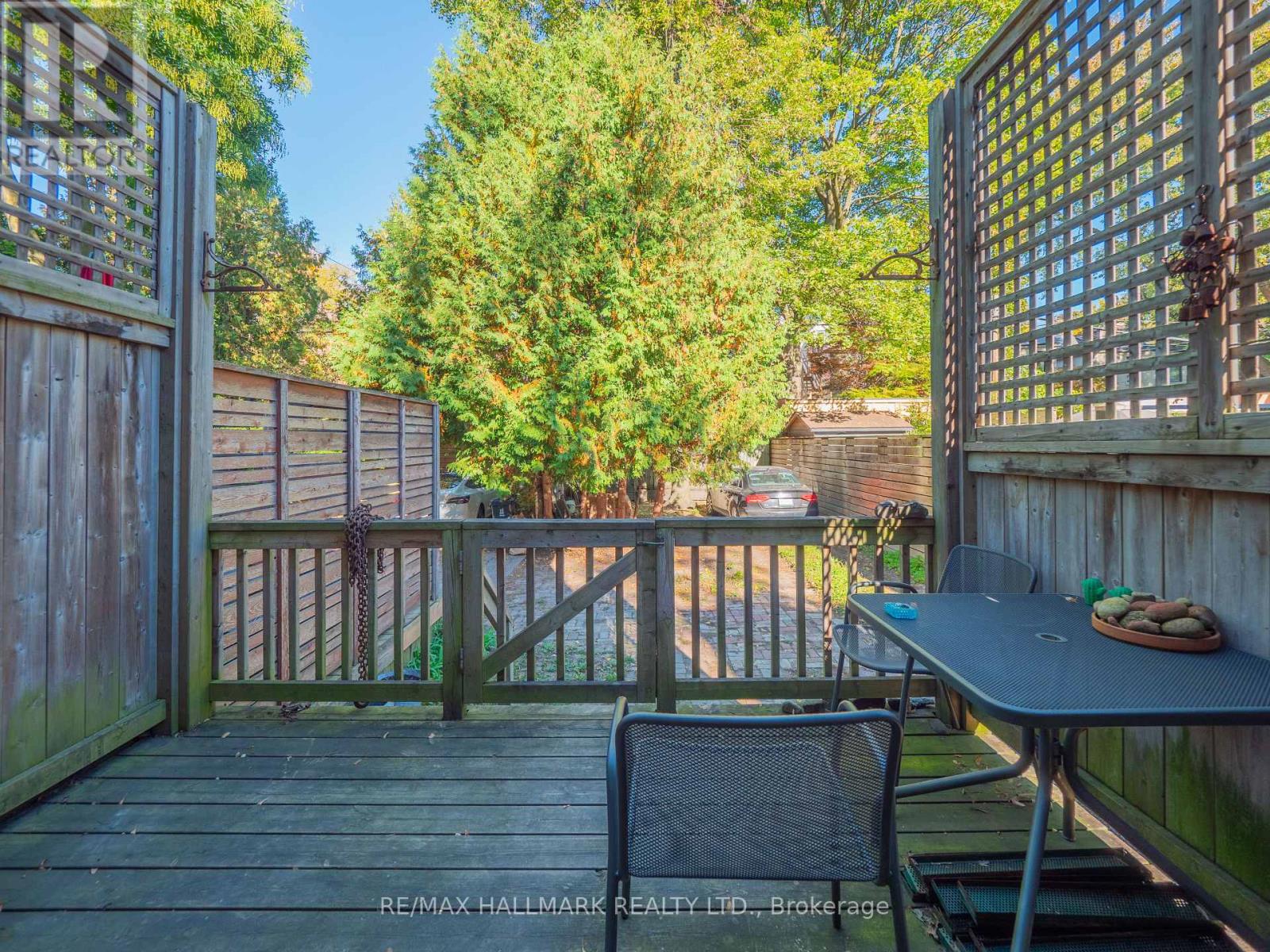 116 Victor Avenue, Toronto, Ontario  M4K 1A8 - Photo 43 - E12474035
