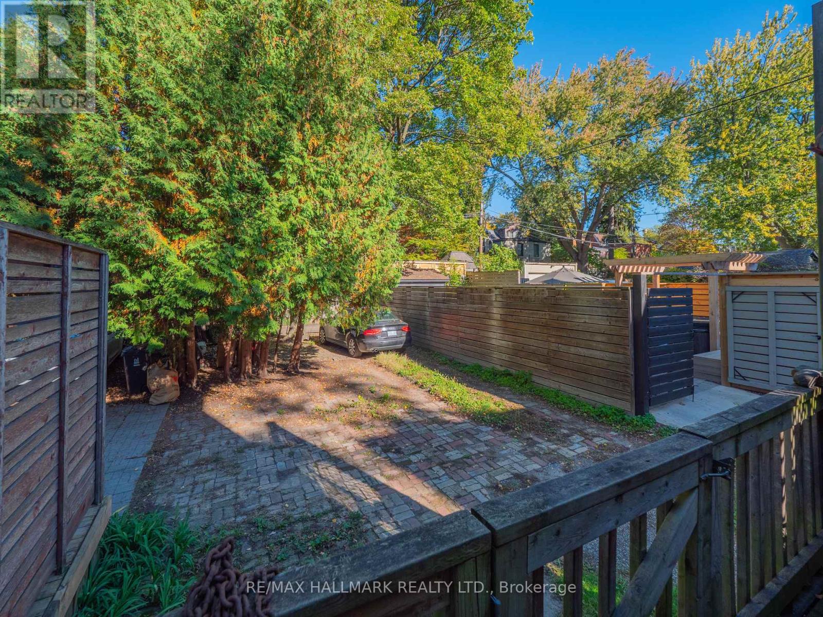 116 Victor Avenue, Toronto, Ontario  M4K 1A8 - Photo 44 - E12474035