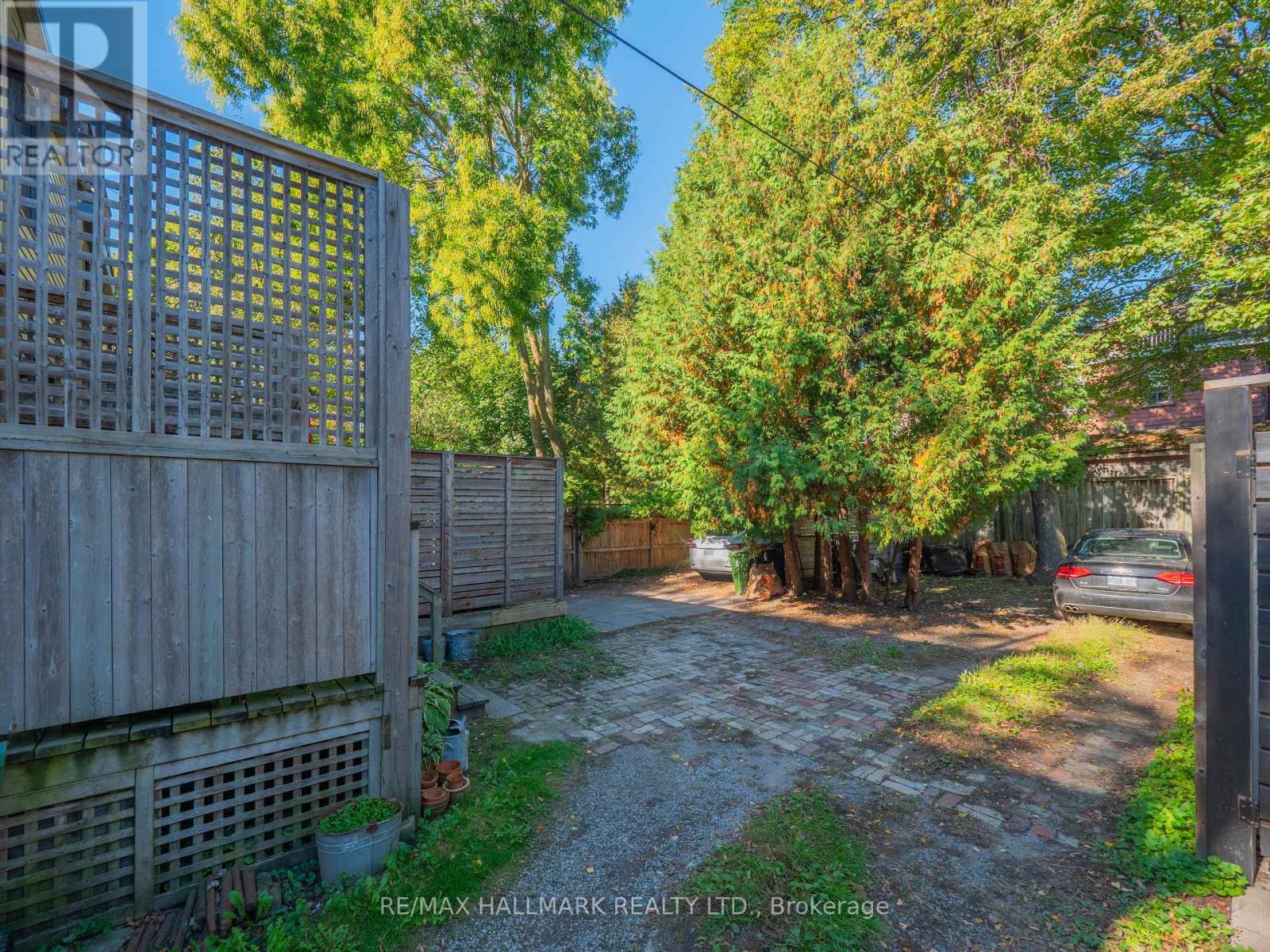 116 Victor Avenue, Toronto, Ontario  M4K 1A8 - Photo 46 - E12474035