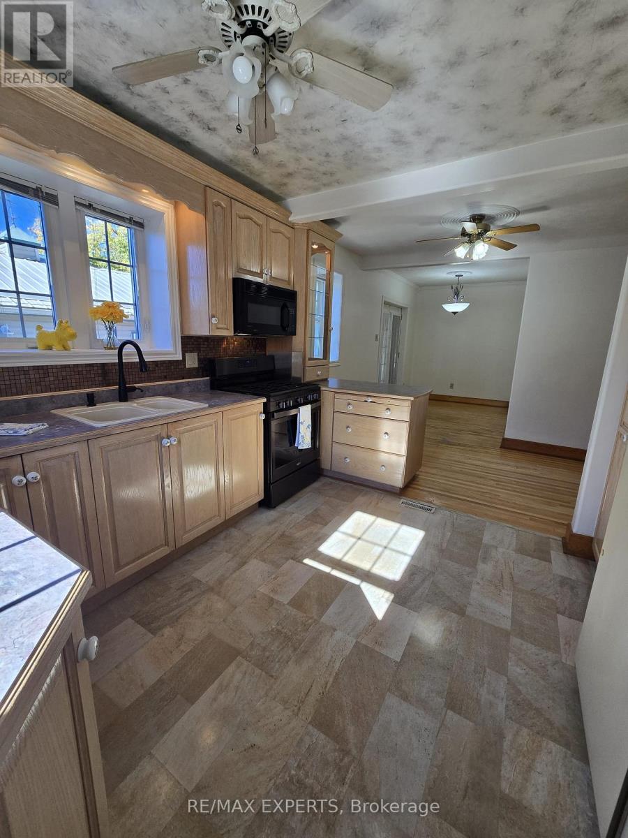705 Prete Street, Greater Sudbury, Ontario  P3E 3X4 - Photo 14 - X12473938