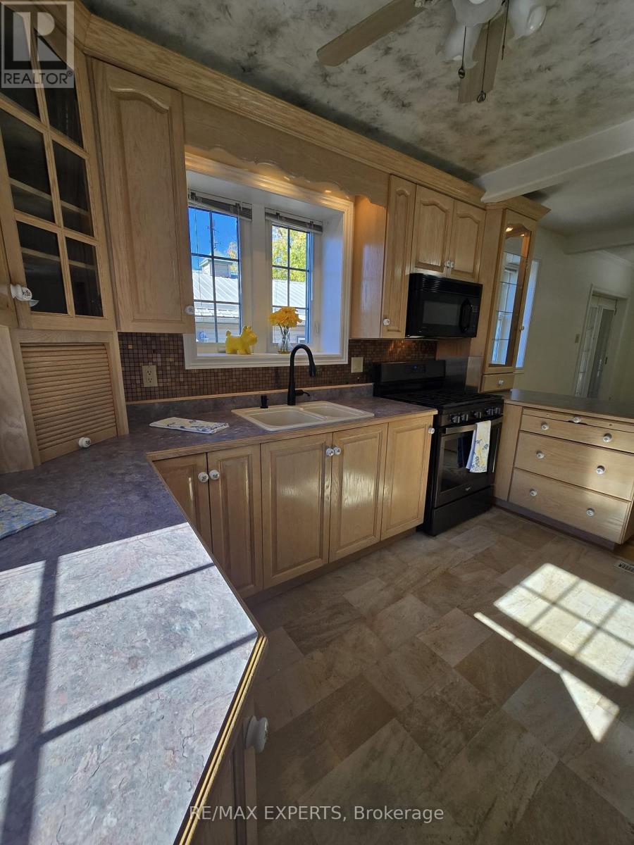 705 Prete Street, Greater Sudbury, Ontario  P3E 3X4 - Photo 4 - X12473938