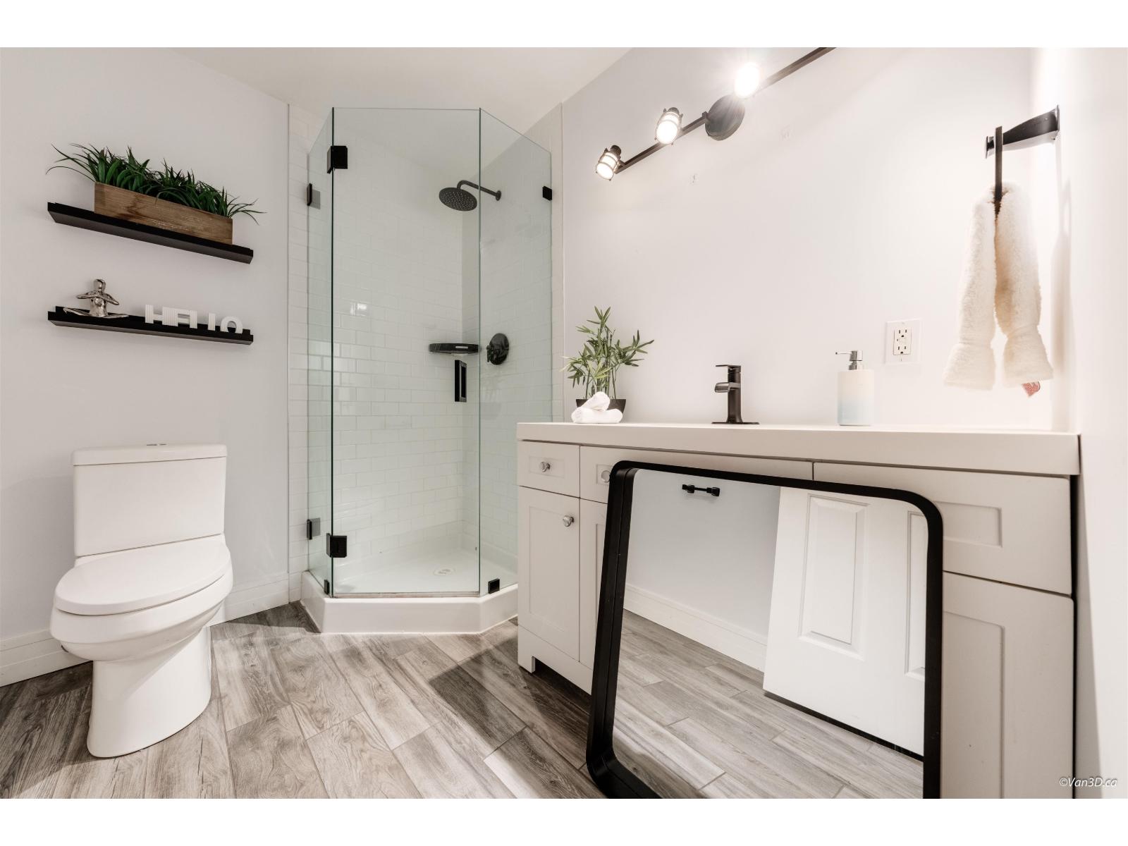 305 5710 201 Street, Langley, British Columbia V3A 8A8 - Photo 12 - R3060380