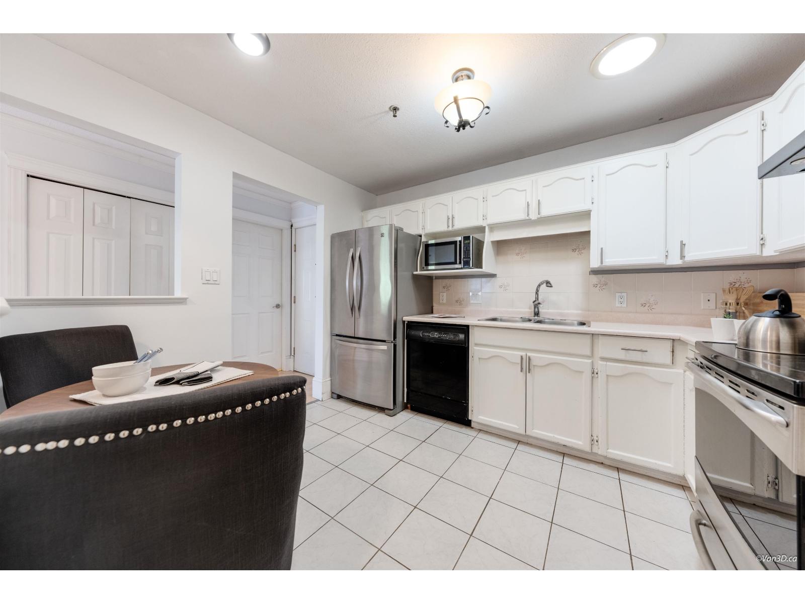 305 5710 201 Street, Langley, British Columbia V3A 8A8 - Photo 15 - R3060380