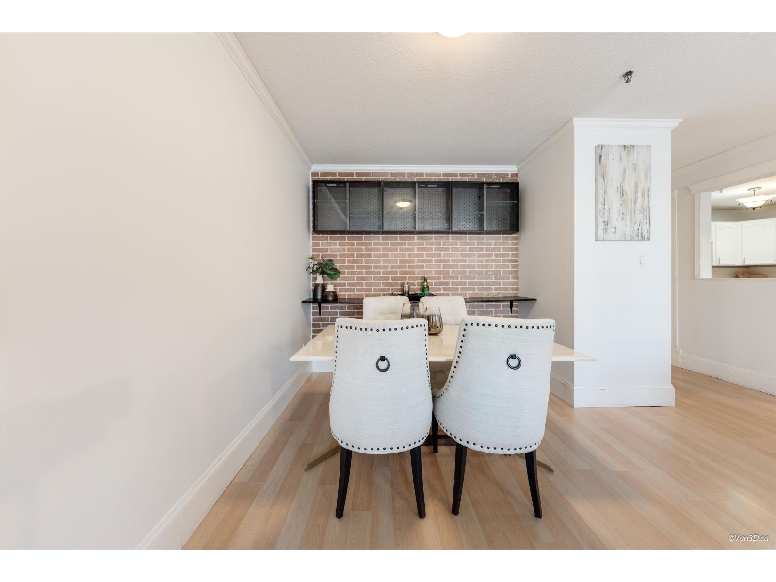 305 5710 201 Street, Langley, British Columbia V3A 8A8 - Photo 3 - R3060380