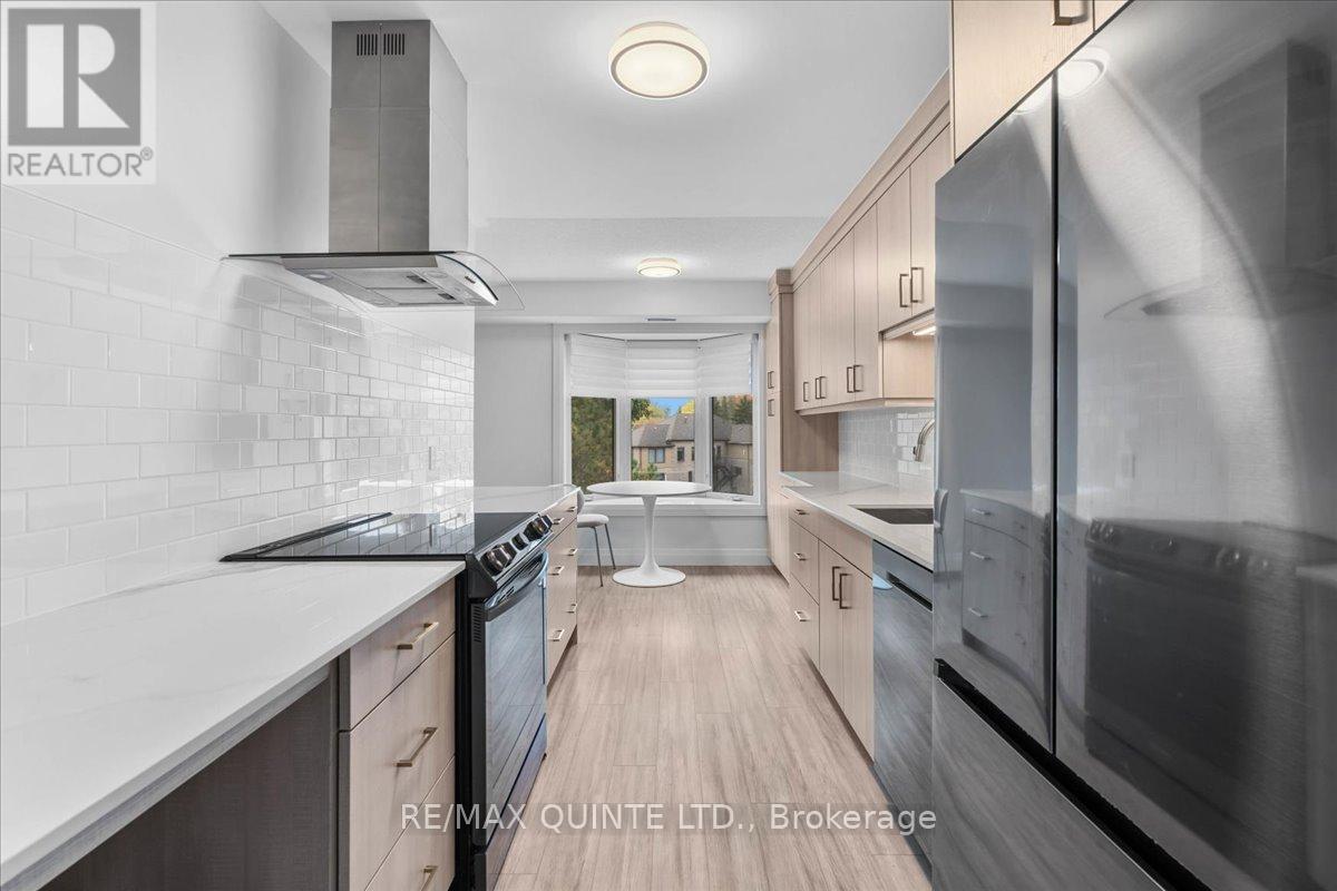 321 - 8 Talbot Street, Prince Edward County, Ontario K0K 2T0 - Photo 14 - X12473983