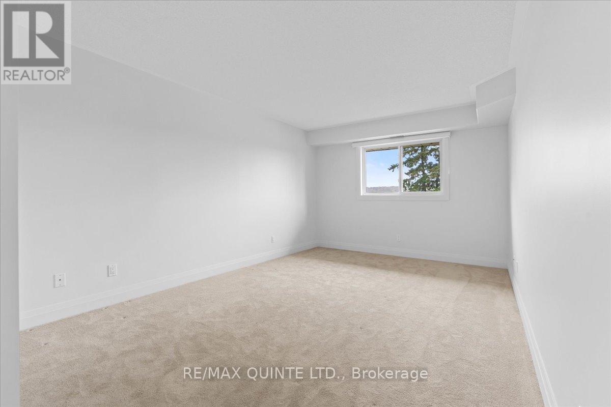 321 - 8 Talbot Street, Prince Edward County, Ontario K0K 2T0 - Photo 23 - X12473983