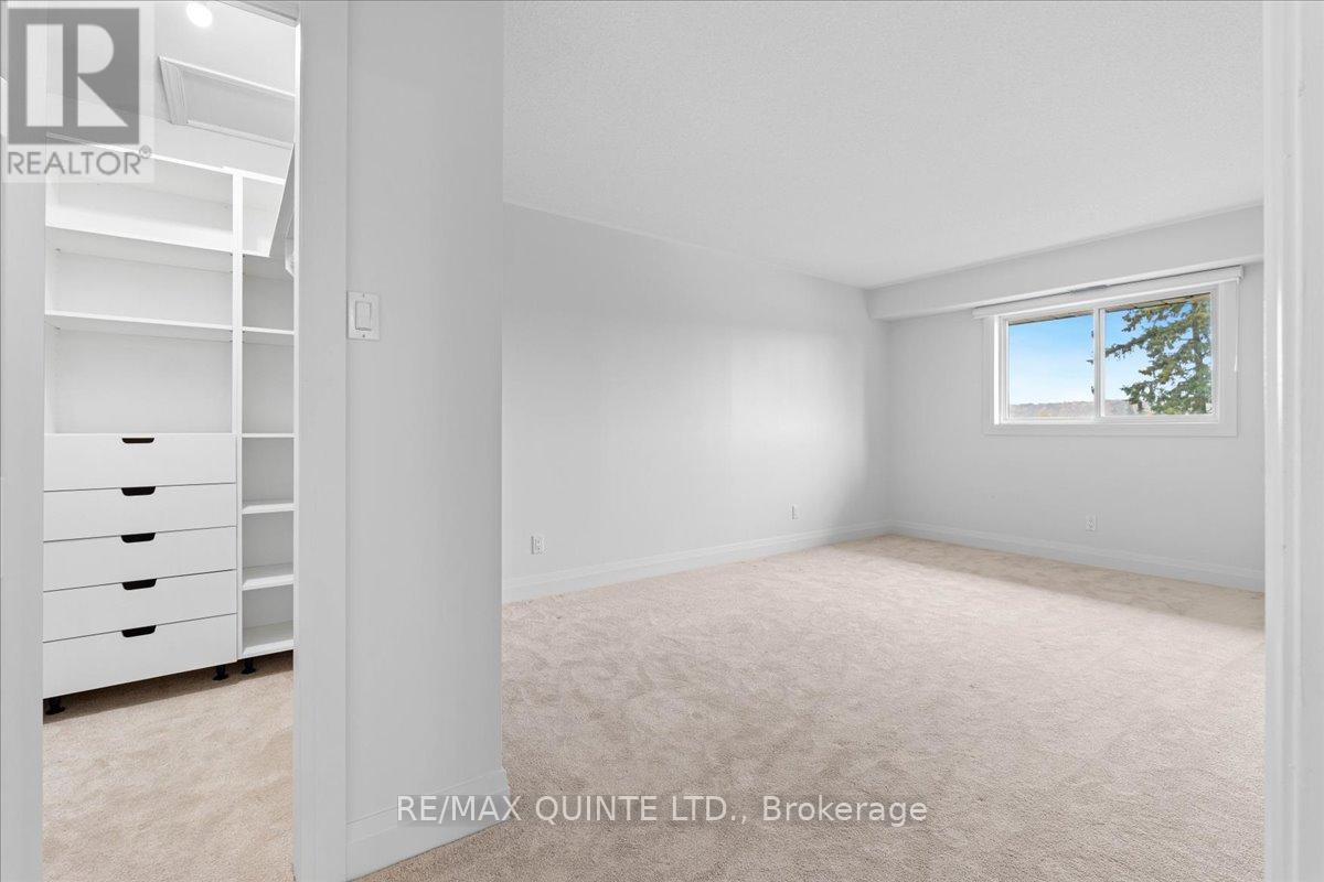 321 - 8 Talbot Street, Prince Edward County, Ontario K0K 2T0 - Photo 22 - X12473983