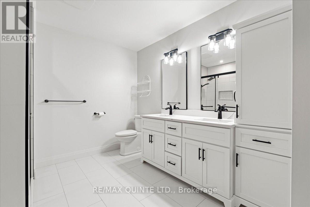 321 - 8 Talbot Street, Prince Edward County, Ontario K0K 2T0 - Photo 27 - X12473983