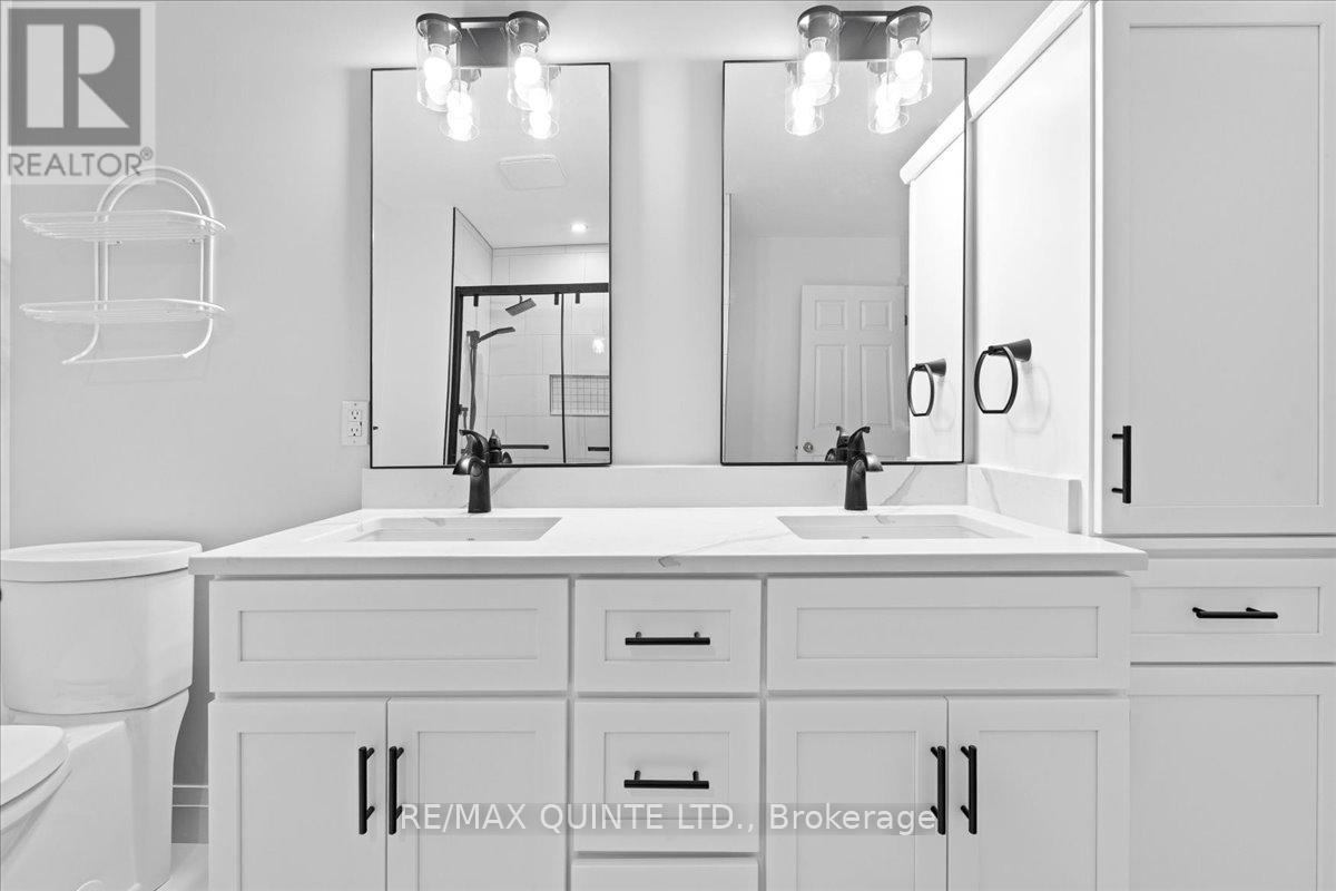 321 - 8 Talbot Street, Prince Edward County, Ontario K0K 2T0 - Photo 28 - X12473983