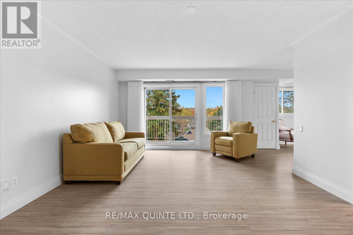 321 - 8 Talbot Street, Prince Edward County, Ontario K0K 2T0 - Photo 5 - X12473983