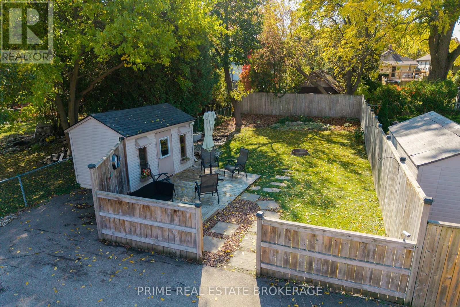 11 Briscoe Street E, London South, Ontario  N6C 1W8 - Photo 44 - X12473847