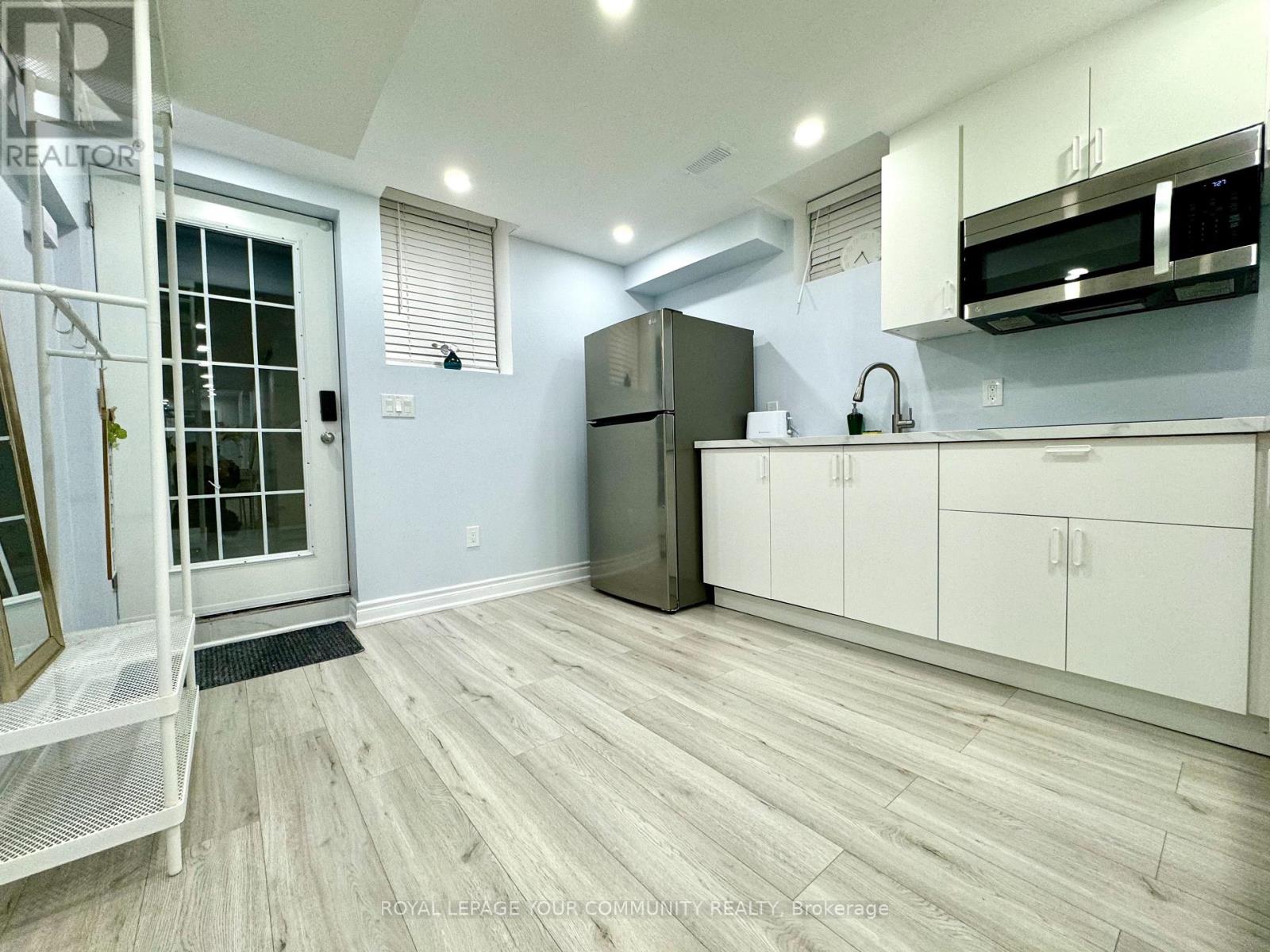 Lower - 51 Cayton Crescent, Bradford West Gwillimbury, Ontario  L3Z 0V9 - Photo 1 - N12474063