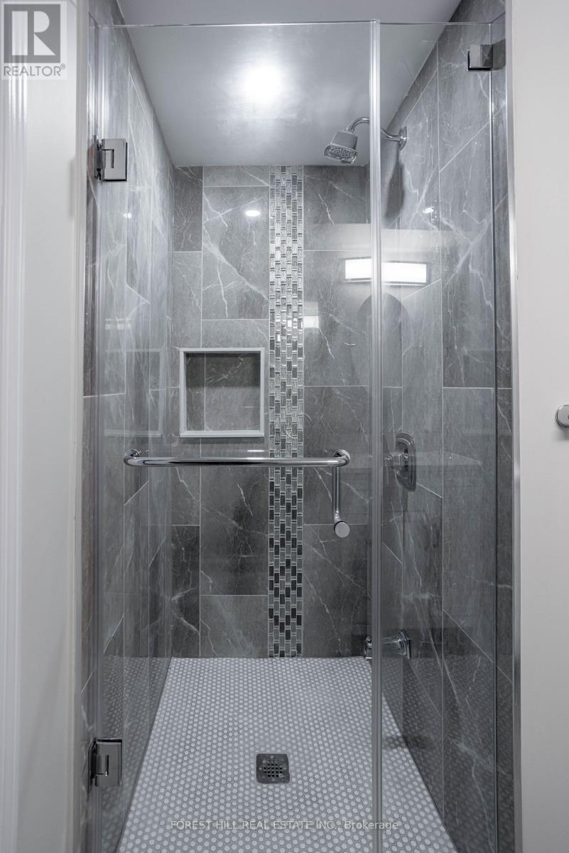 Lower A - 125 Brookmill Drive, Vaughan, Ontario  L4J 6L8 - Photo 35 - N12474066