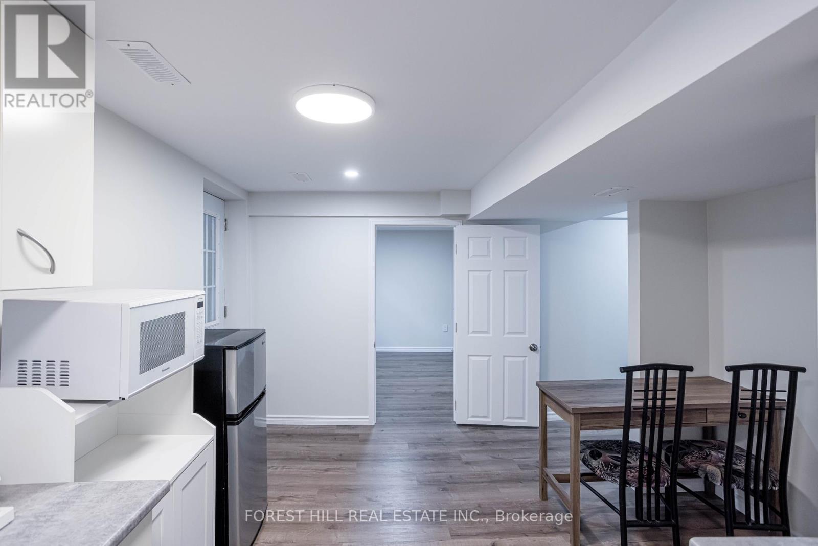 Lower A - 125 Brookmill Drive, Vaughan, Ontario  L4J 6L8 - Photo 8 - N12474066