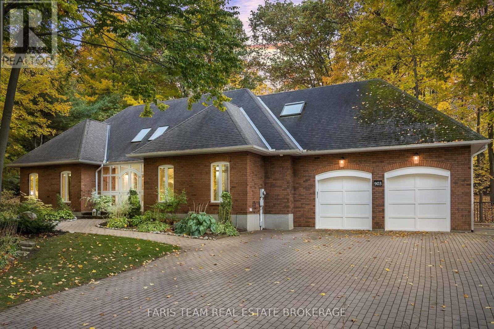 903 Victoria Street, Midland, Ontario  L4R 1B7 - Photo 1 - S12474021