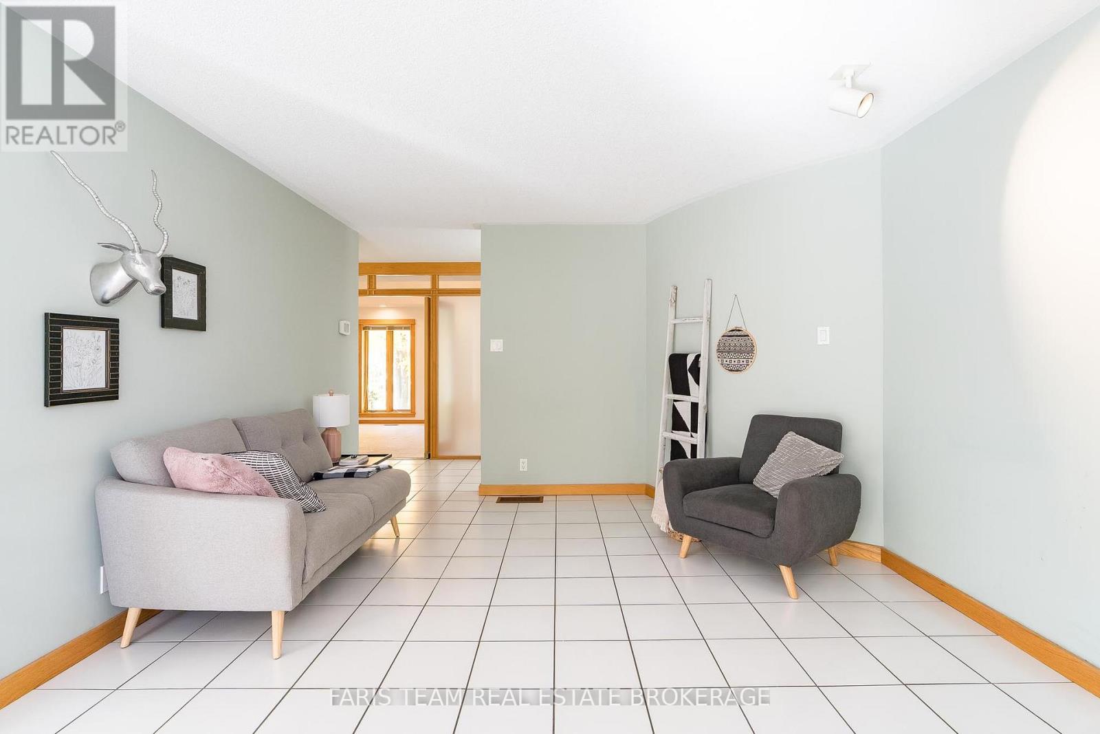 903 Victoria Street, Midland, Ontario  L4R 1B7 - Photo 18 - S12474021