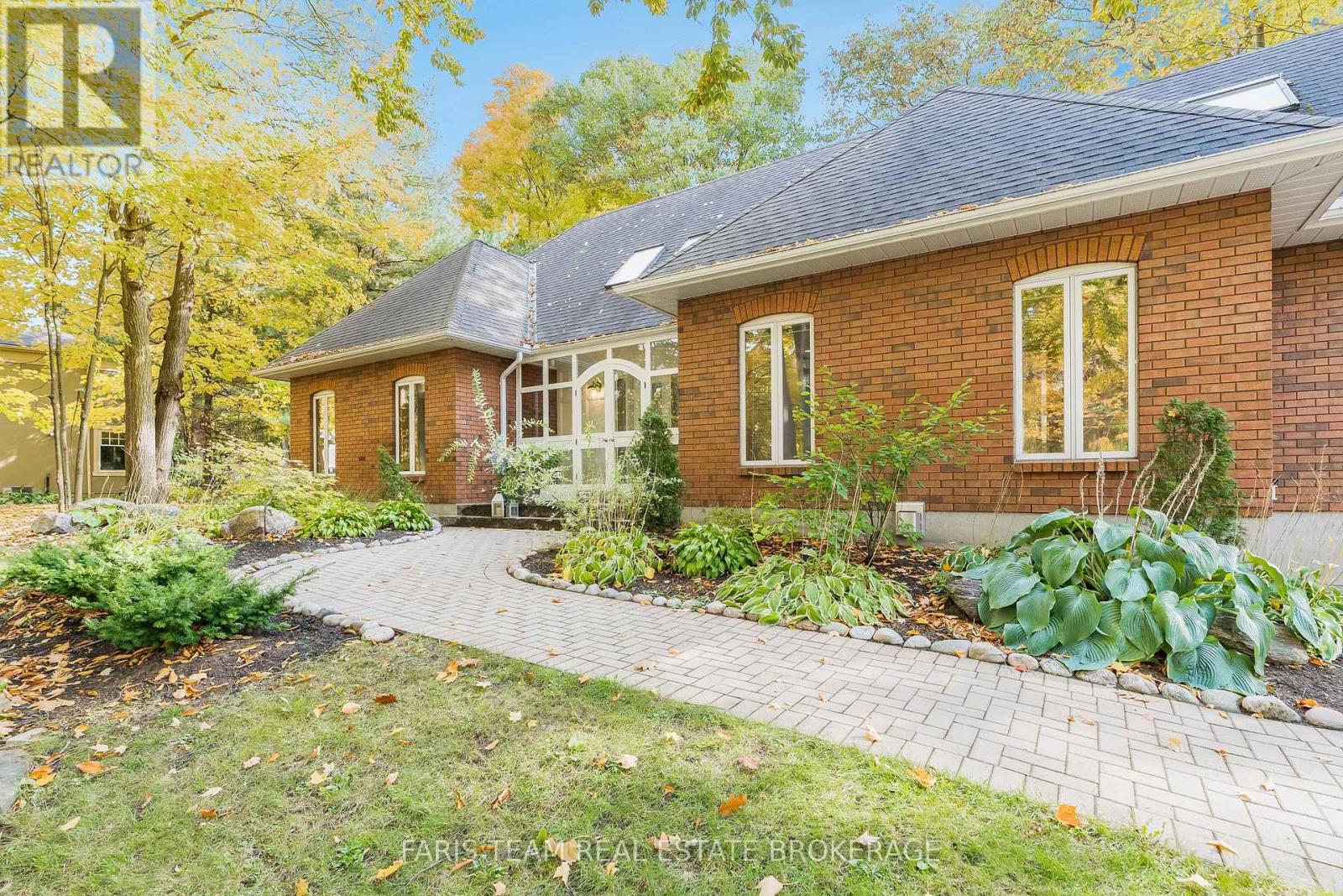 903 Victoria Street, Midland, Ontario  L4R 1B7 - Photo 5 - S12474021