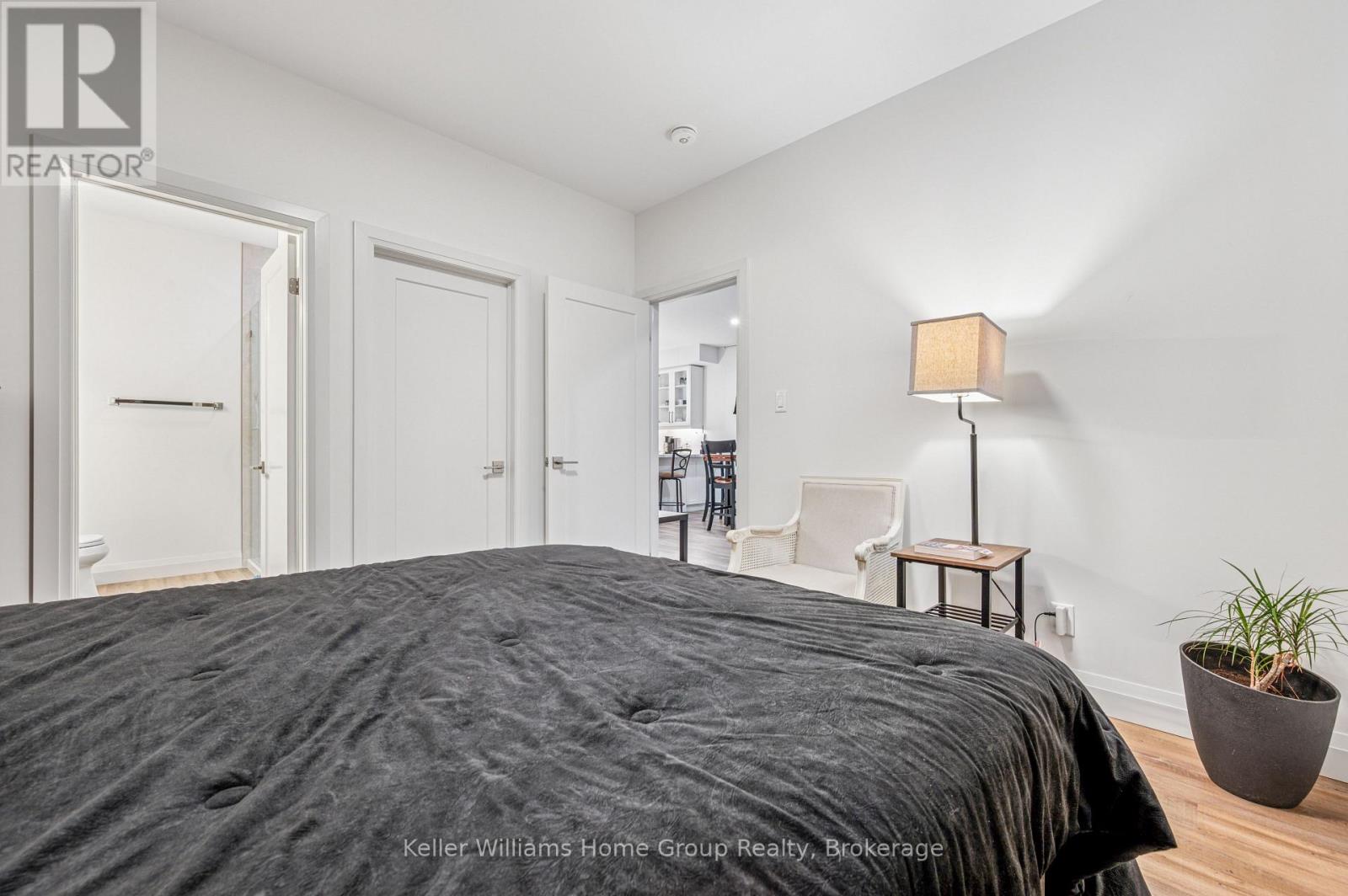 76 South Drive, Kitchener, Ontario  N2M 4B6 - Photo 37 - X12474120