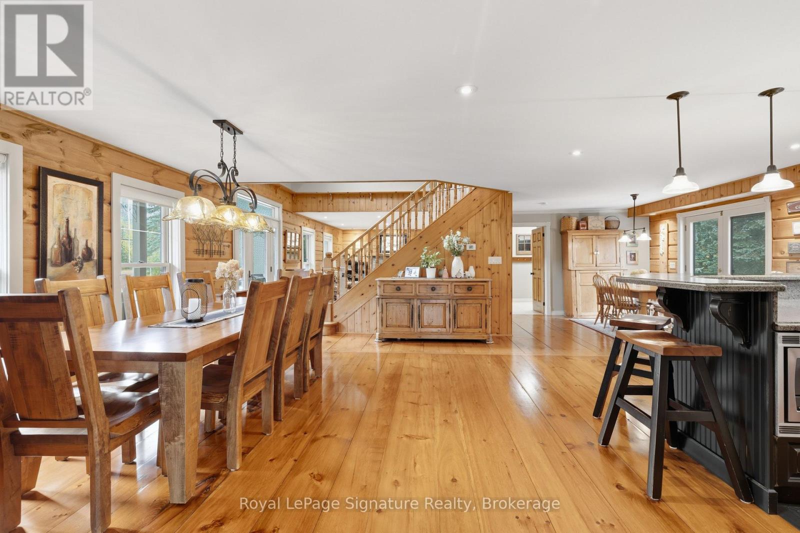 133 Old Lakeshore Road, Blue Mountains, Ontario  N0H 1J0 - Photo 15 - X12474151